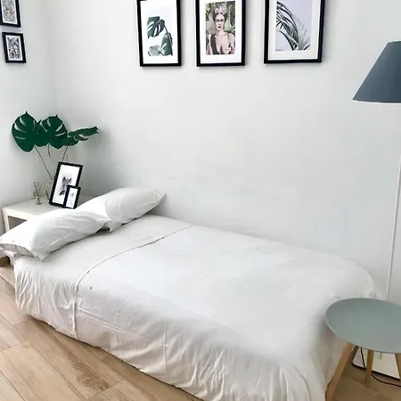 Apartment Elite - Art Collection - Frida *