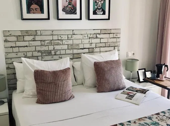 Elite - Art Collection - Frida